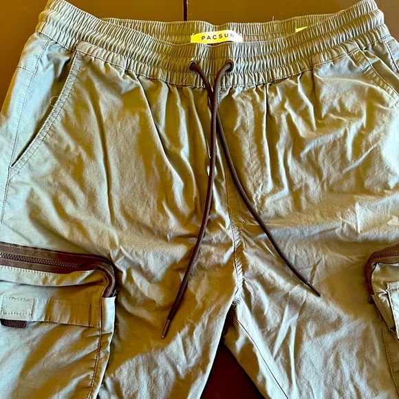 PacSun Performance Gray Slim Cargo Joggers - Picture 3 of 8